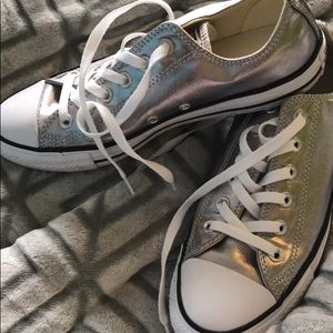 Women’s converse
